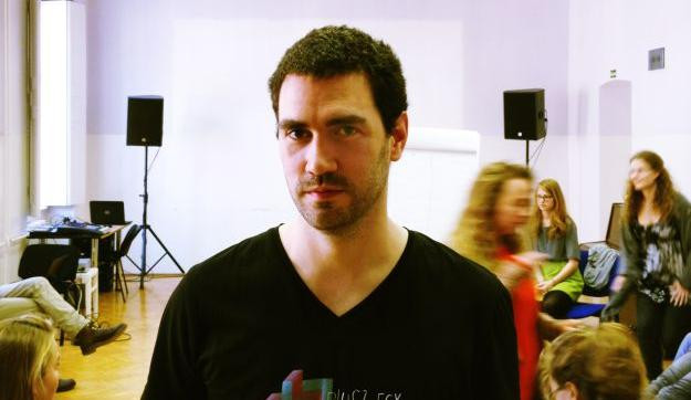 „Ha felelős állampolgárokat akarunk” – Juhász Bálint, a Krétakör Szabadiskola vezetője