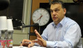 A szerény Orbán, az ügyeskedő Áder és a terror