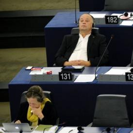 Elment Merkel, oda az igazság