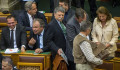 Fideszesek dicsőítik Kövér Lászlót, aki Vesta-szűznek képzeli magát
