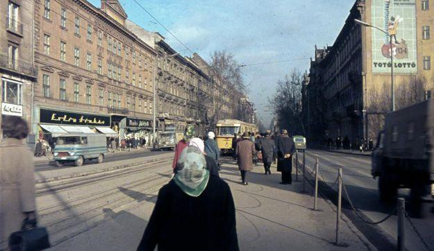 „Világvárost túlhaladott” - Villamosok a Rákóczi úton  