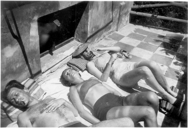Miklós, Fanni, Judit (Svábhegy, 1940 nyara)