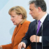 Merkelnek le kell mondania – ezt követeli Orbán kis rajongótábora