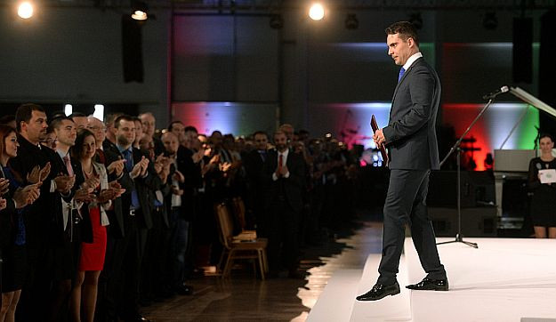 Lépéshátrányban - A Jobbik lehetőségei 2016-ban