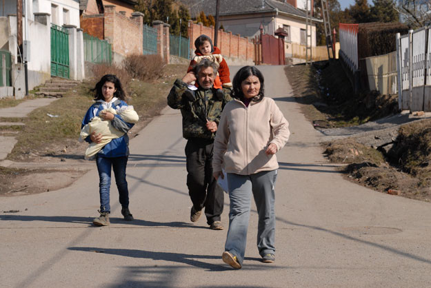 „Lemondtak a gettók népéről, a legszegényebbekről” – pusztít a járvány a roma közösségekben