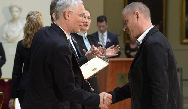 A szolgalelkűség művészete - Orbán János Dénes példamutató hozzáállásáról 