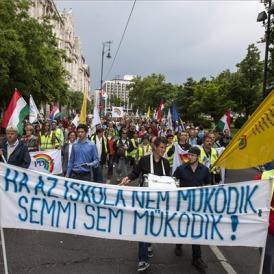 Jönnek a tanerők: újra nagy tüntetés lesz a Kossuth téren