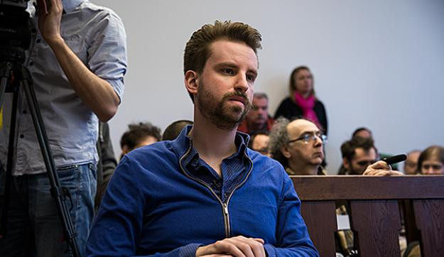 Kivonnák Gulyás Mártont egy évre a forgalomból – Első fokon bűnösnek találták az aktivistát