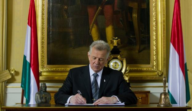 Csonka alkotmány, csonka legitimáció