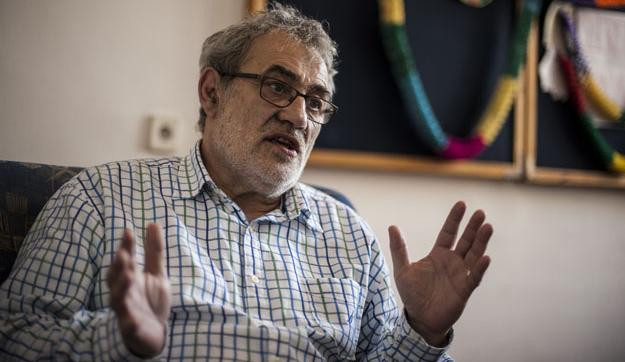 „Mióta elindult ez a kockás inges történet, nem válaszolnak a leveleinkre”