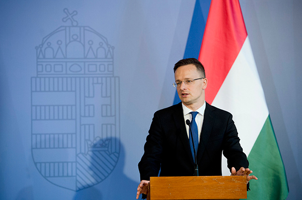 Szijjártó Péter külgazdasági és külügyminiszter sajtótájékoztatót tart a brit népszavazásról Budapesten