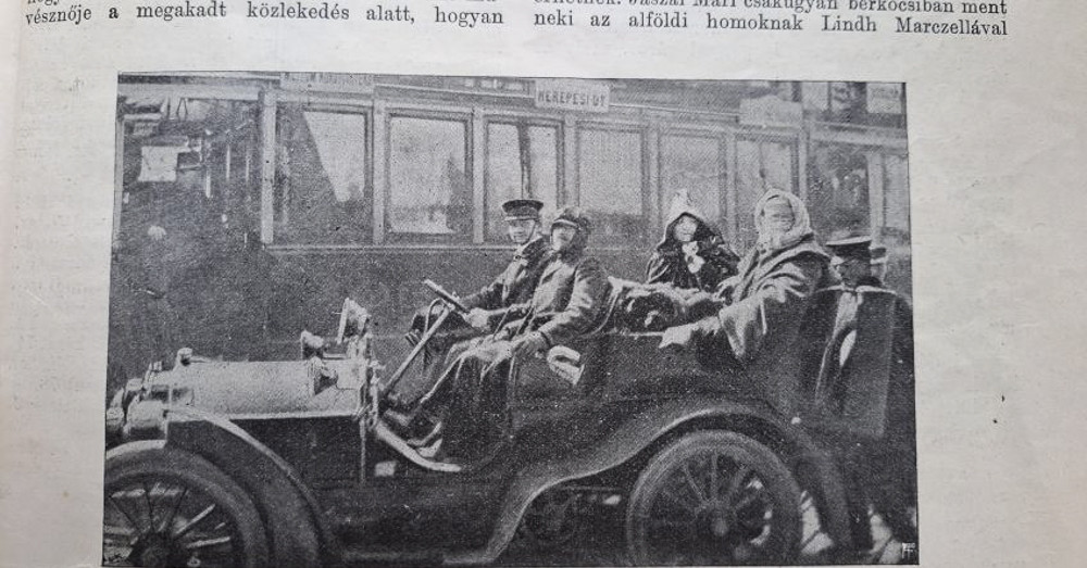 Furcsálmányoskodnak