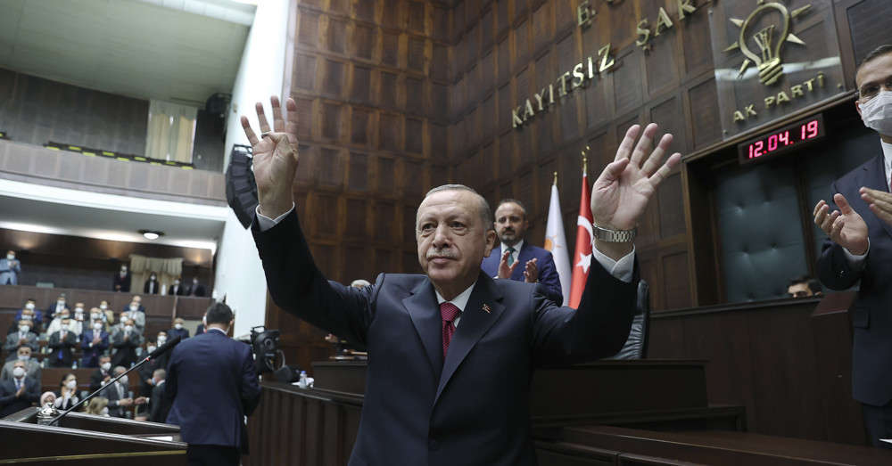 Erdoğan külpolitikájával feledtetné a belpolitikai és a gazdasági problémákat