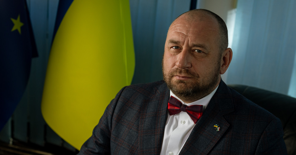 „Nem lehet zárva tartani a kaput a szomszédok között”