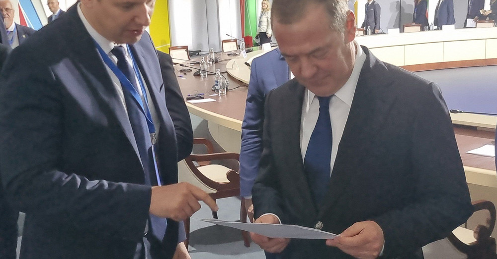 A Mi Hazánk és a birodalom