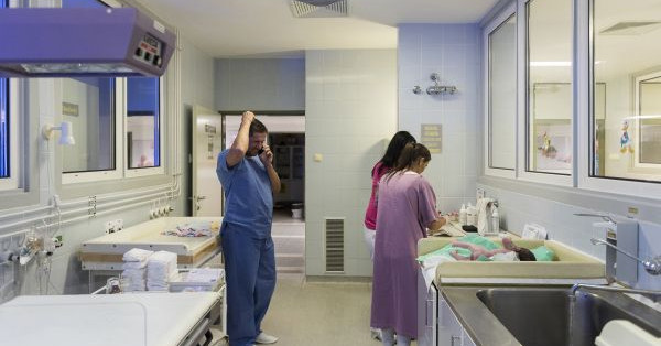 Az államtitkár szerint a tájékozatlanság az oka, ha valaki nem jut hozzá az SMA-szűrésekhez