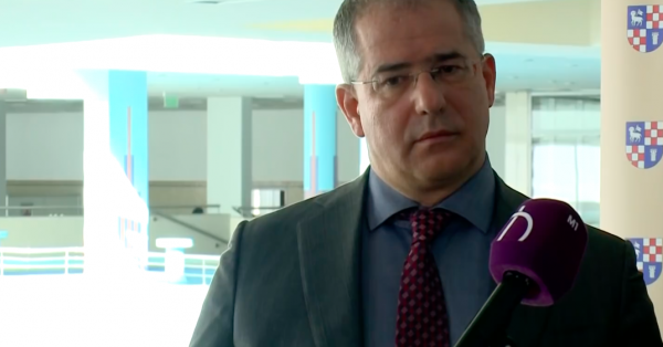 Senki nem Magyarországon született Kósa Lajos korcsolyaválogatottjából
