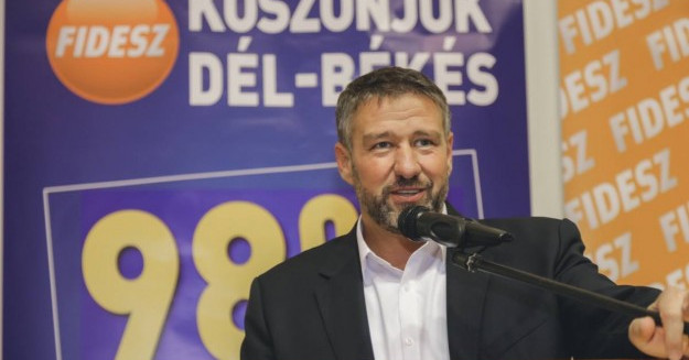Simonka György: Amit Magyar Péter mond, az igaz