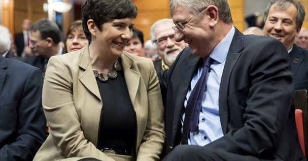 Kiköltözik az Apró-villából Dobrev Klára és Gyurcsány Ferenc
