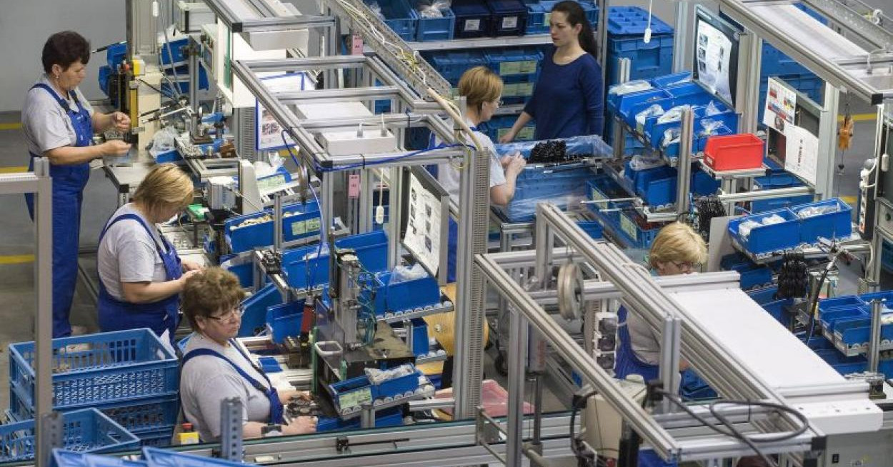 Fogyóban a gazdaság tartalékai – a vállalkozók is behúzzák a kéziféket Kép
