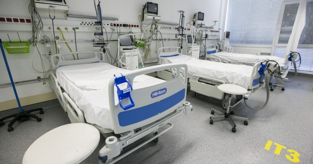 Már 105 milliárddal tartoznak a kórházak a beszállítóknak