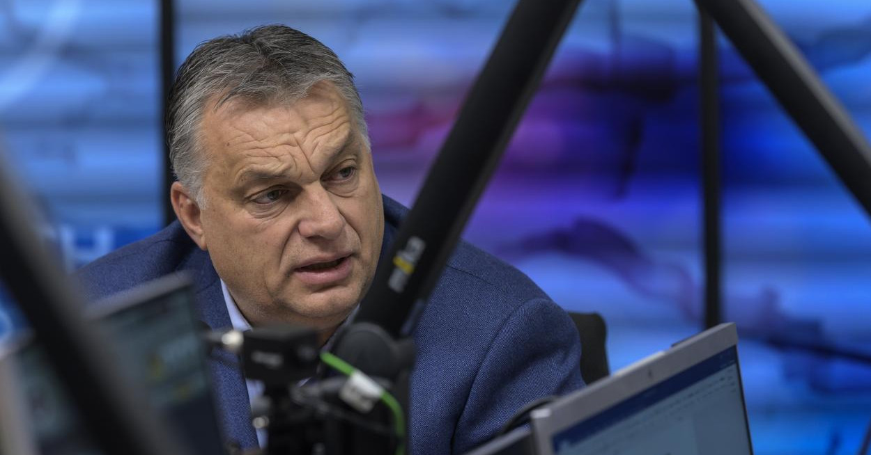 A Süddeutsche Zeitung arról ír, hogy az „oroszbarát” Orbán miatt nem vesz részt Amerika az Ukrajnának szánt hitelcsomagban