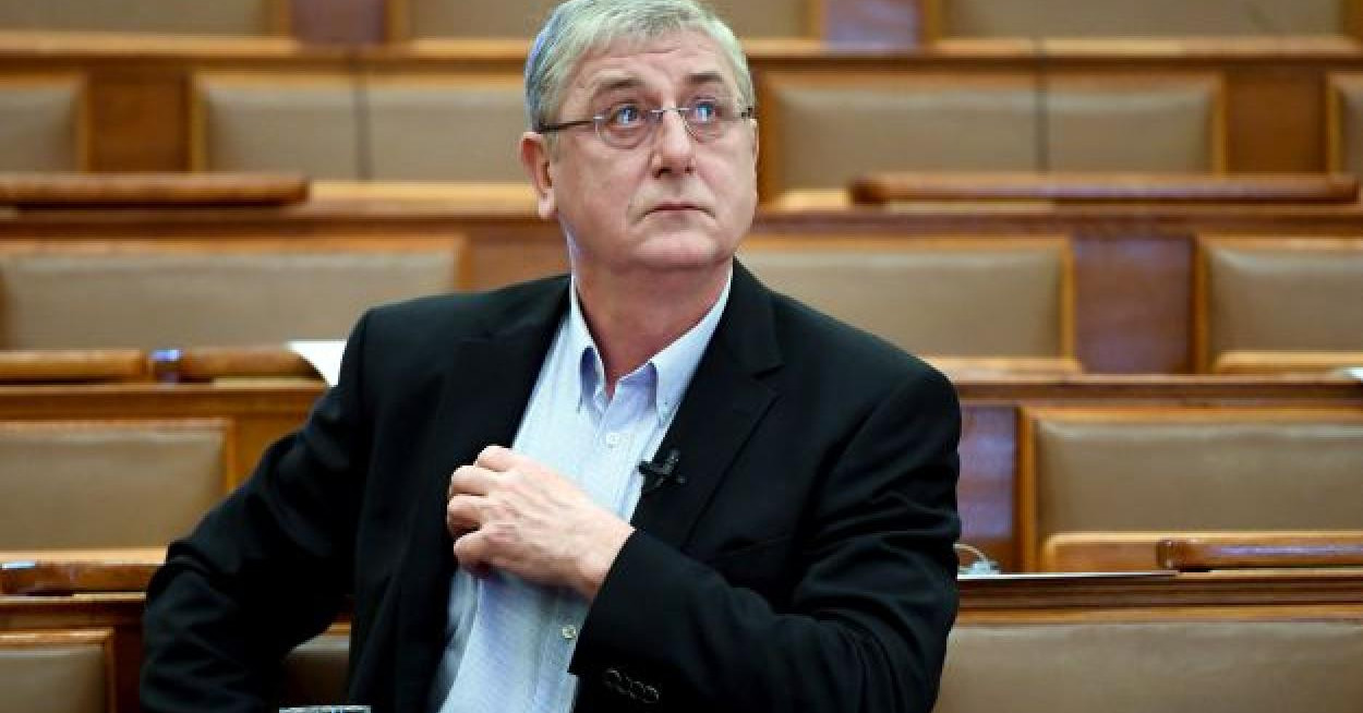 Etikai vizsgálatot indít a DK a Gyurcsányt kritizáló képviselő ellen