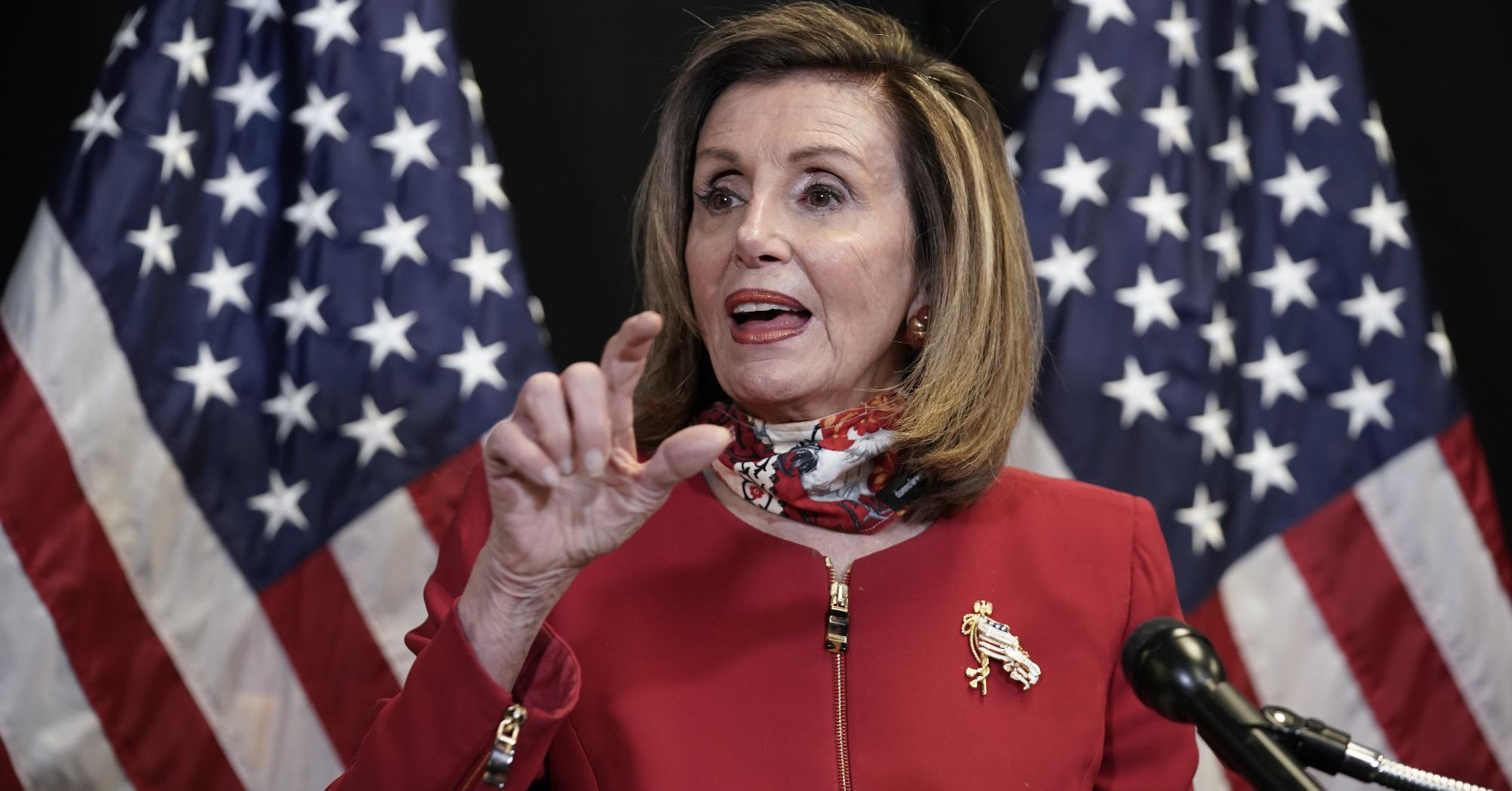 Nancy Pelosi is támogatja Kamala Harrist