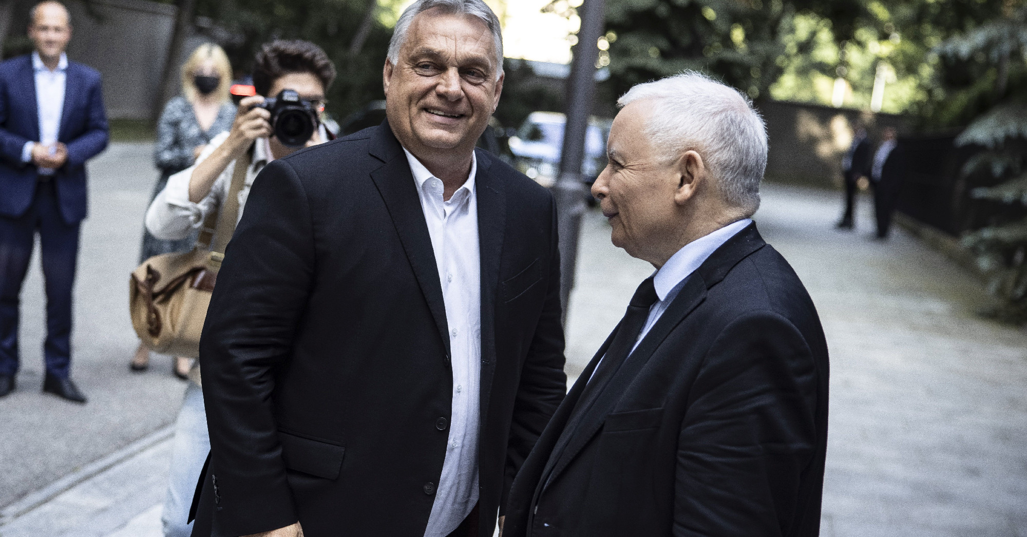 Már Kaczyńskit is zavarja a magyar kormány blokkja