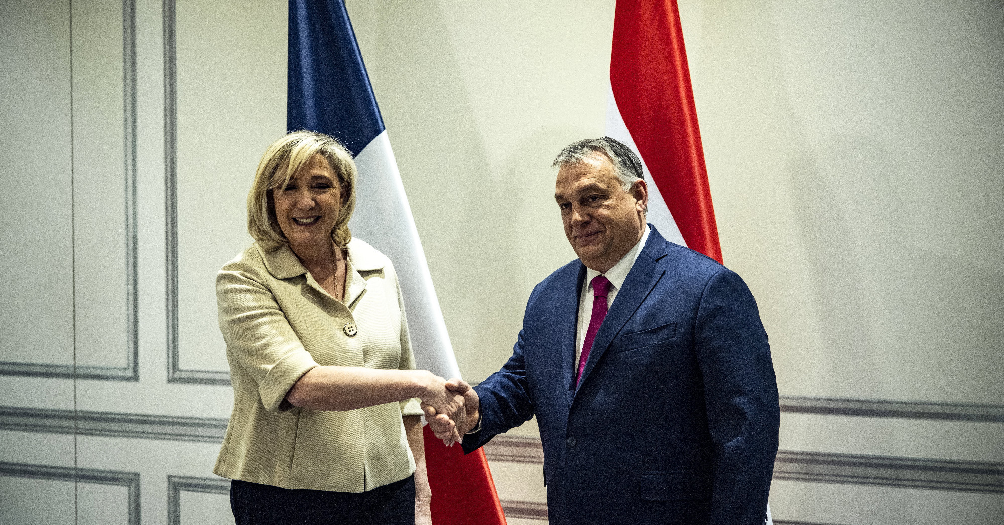 Vizsgálat indult Marine Le Pen 2022-es kampánya miatt, amihez az MKB Bank adott hitelt