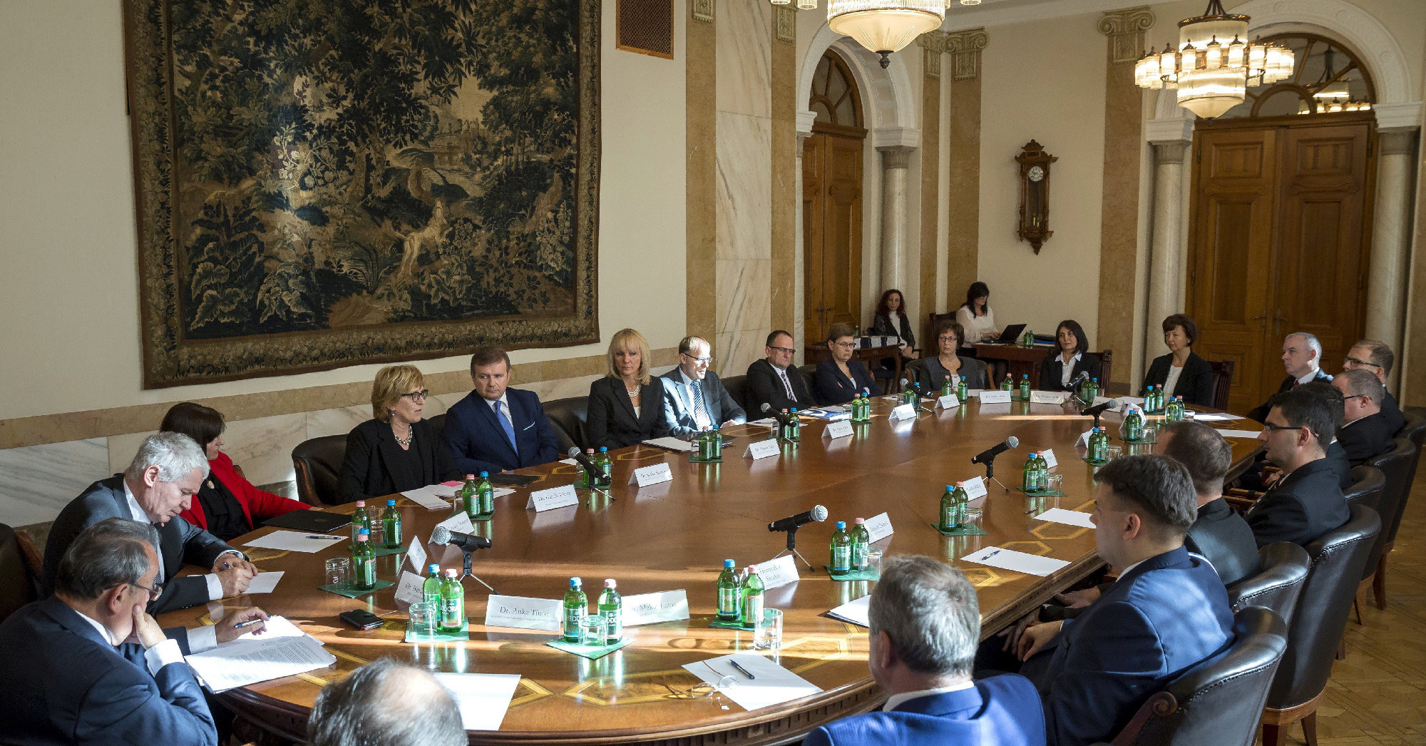 Felmondta a kormánnyal kötött megállapodást az OBT