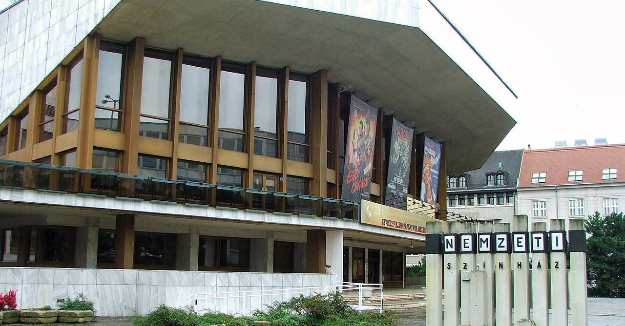 A Győri Nemzeti Színház is a MÁV vasárnapi áldozata lett