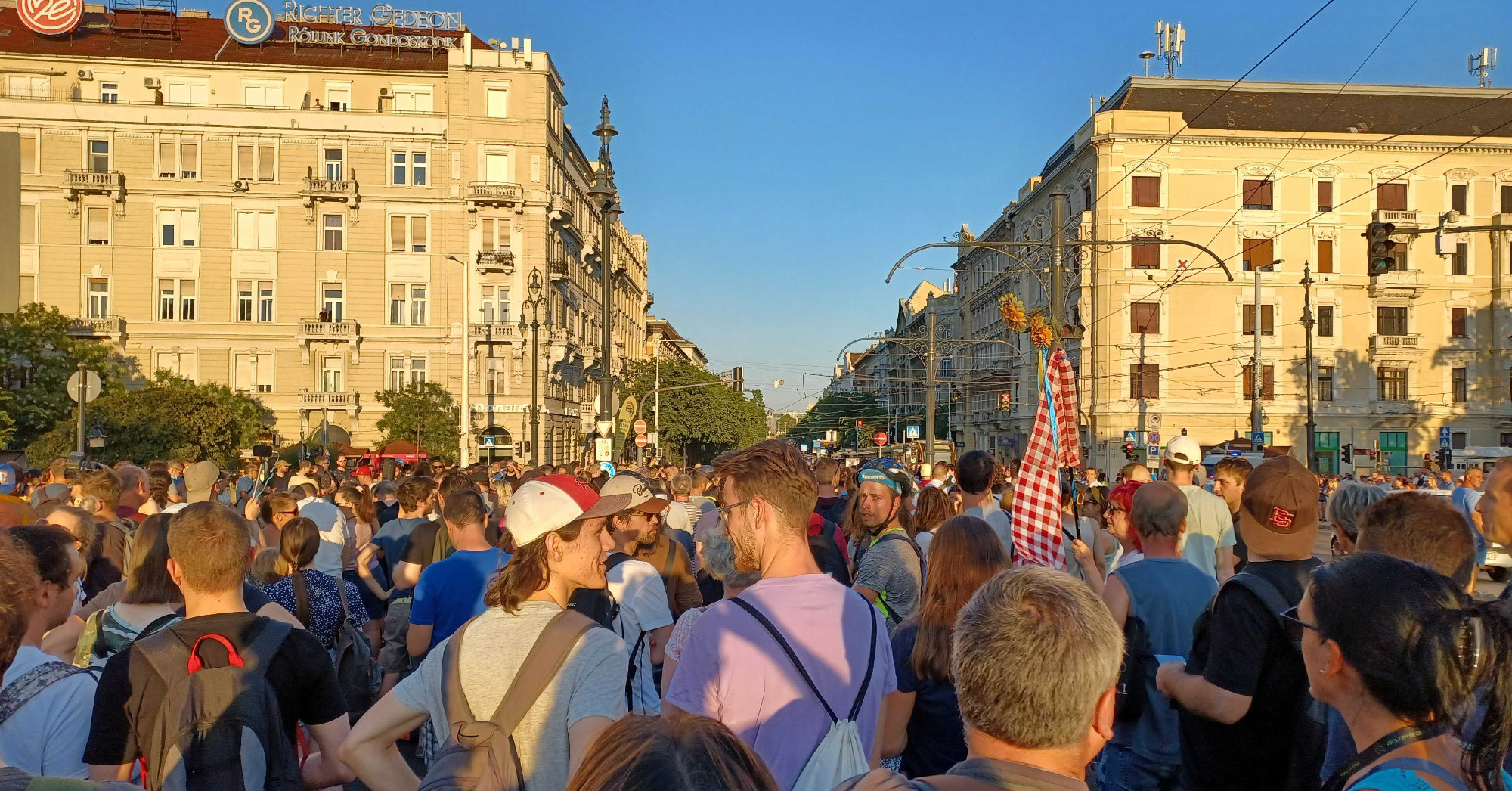 Közvetlen elnökválasztásért tüntet az ellenzék