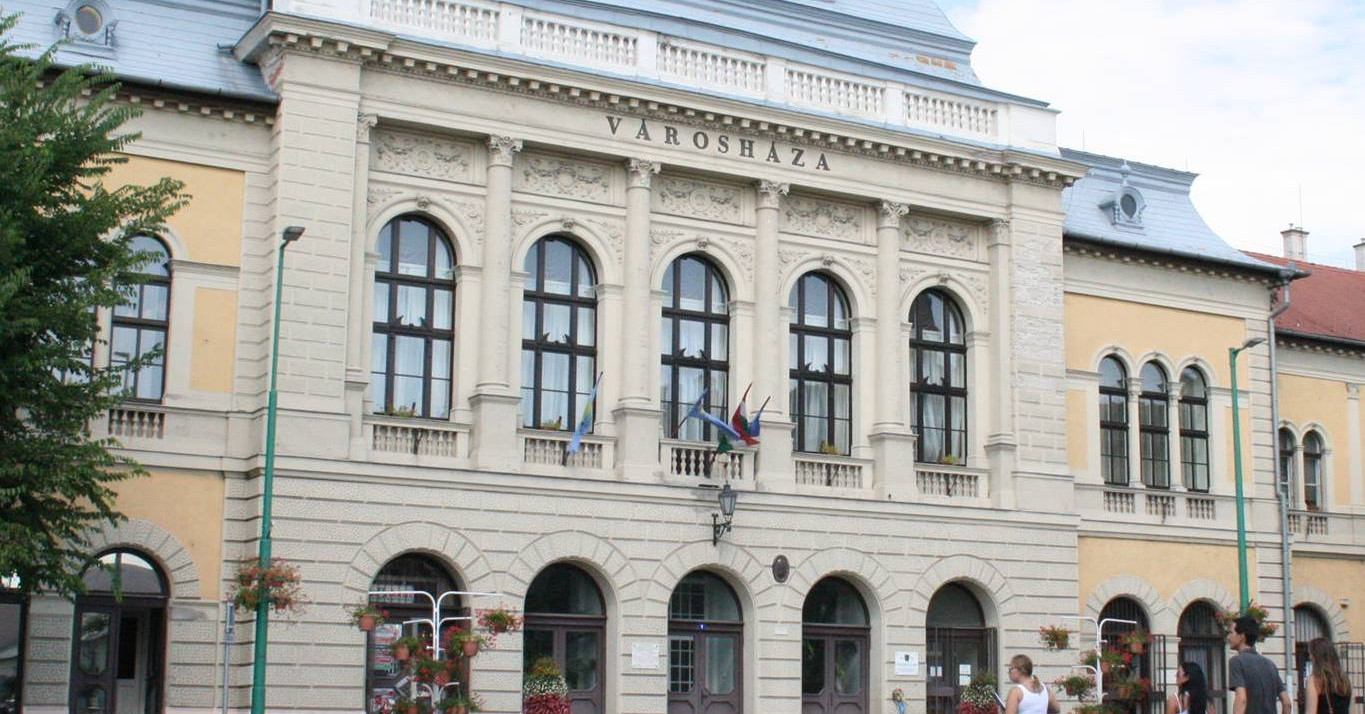 Cegléd 650 milliót nyert egy uniós pályázaton, de elfelejtették elkölteni