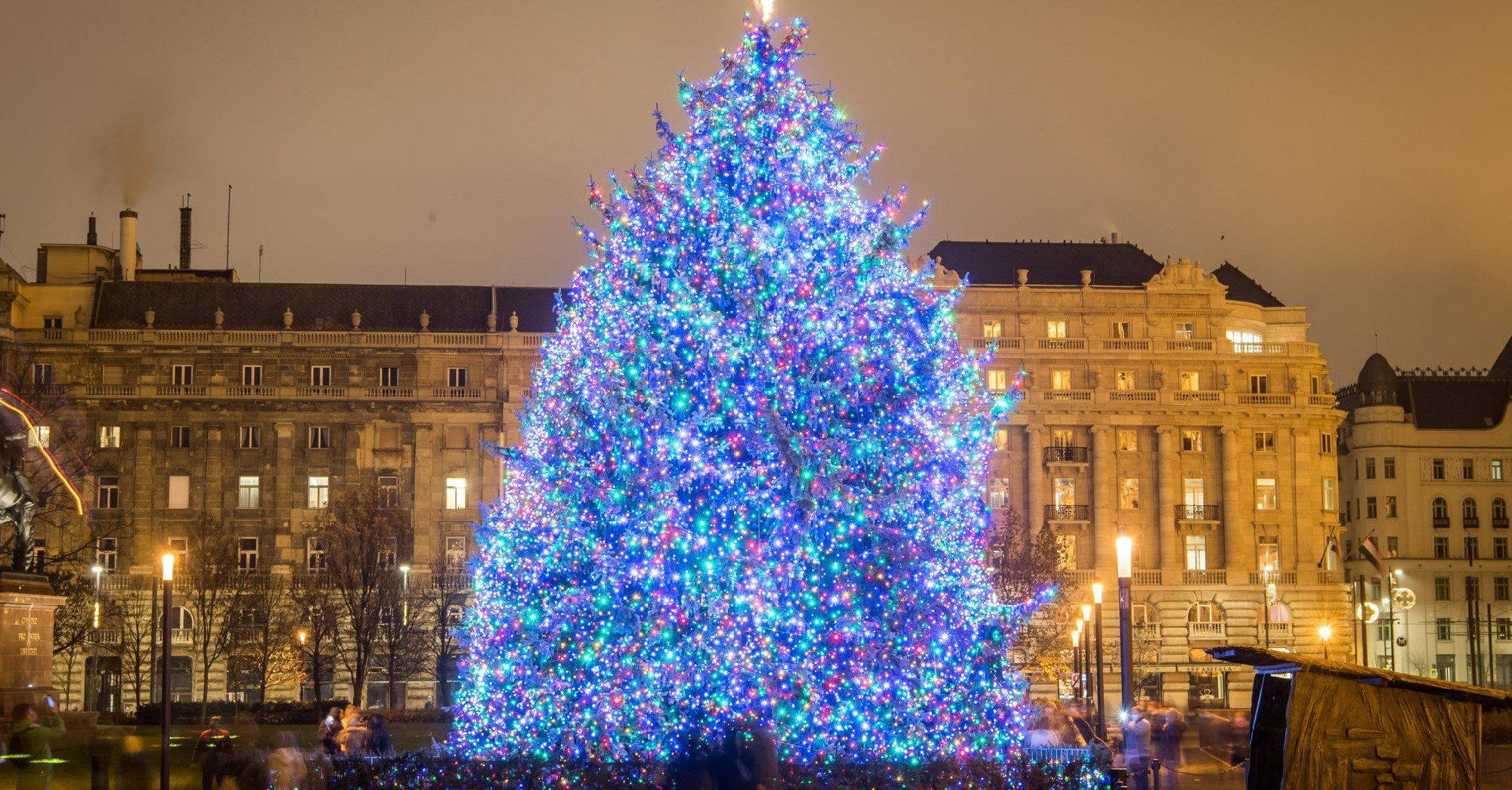 Megtámadták a Kúrián a december 24-i munkaszüneti napról szóló népszavazási kezdeményezést
