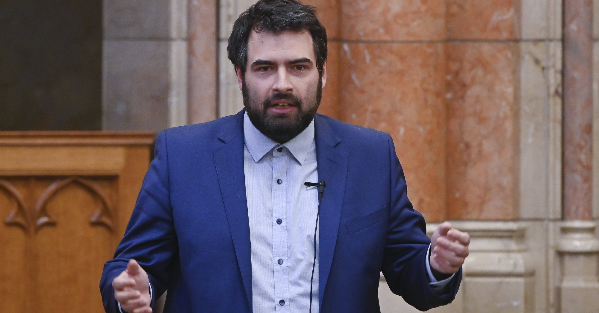 Jámbor András Szentkirályi Alexandra javaslatával támadja a Fideszt