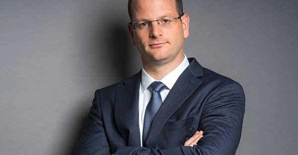 Pénzbüntetésre ítélték Jellinek Dánielt a számlagyáros ügyben