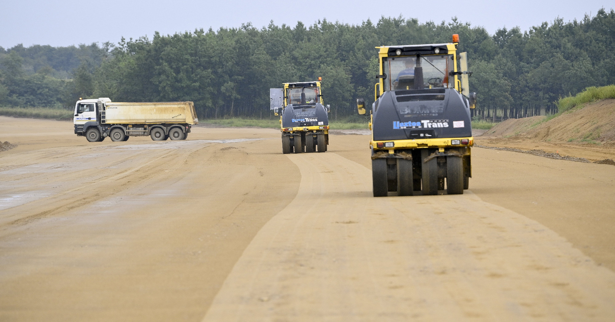 141 milliárdért építheti Szíjj László az M49-es második szakaszát