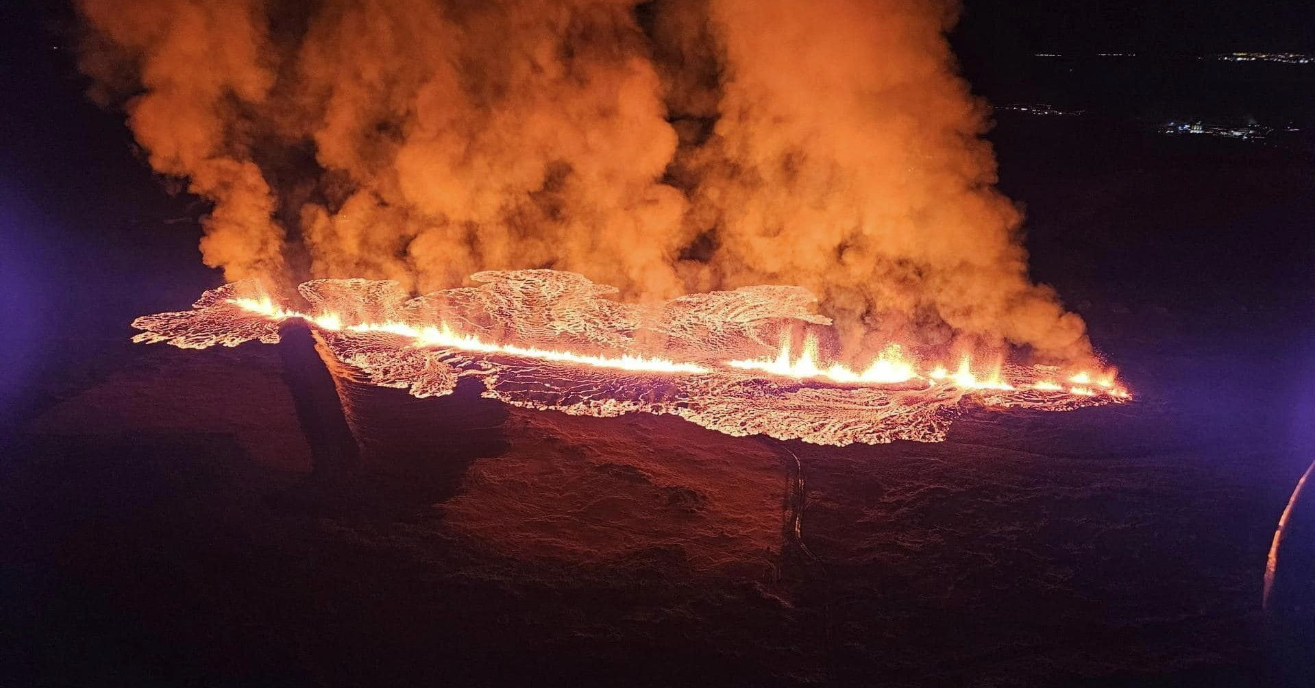 Mit művel az Izlandon kitört vulkán, és fenyegeti-e az embereket a láva?
