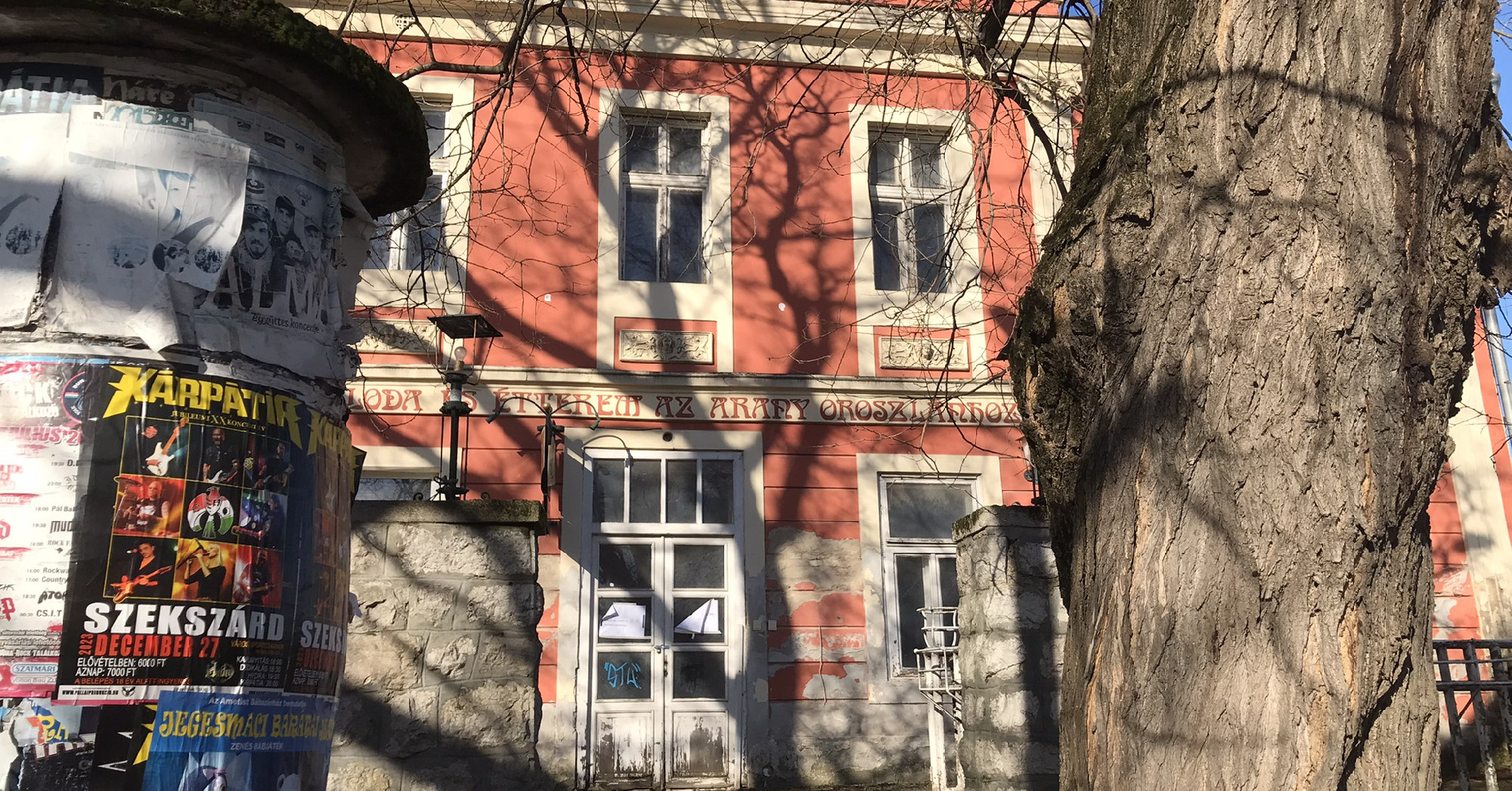 "A szocializmusban is jobb volt, mint most" - mihez lehet kezdeni egy dunántúli kisvárosban?