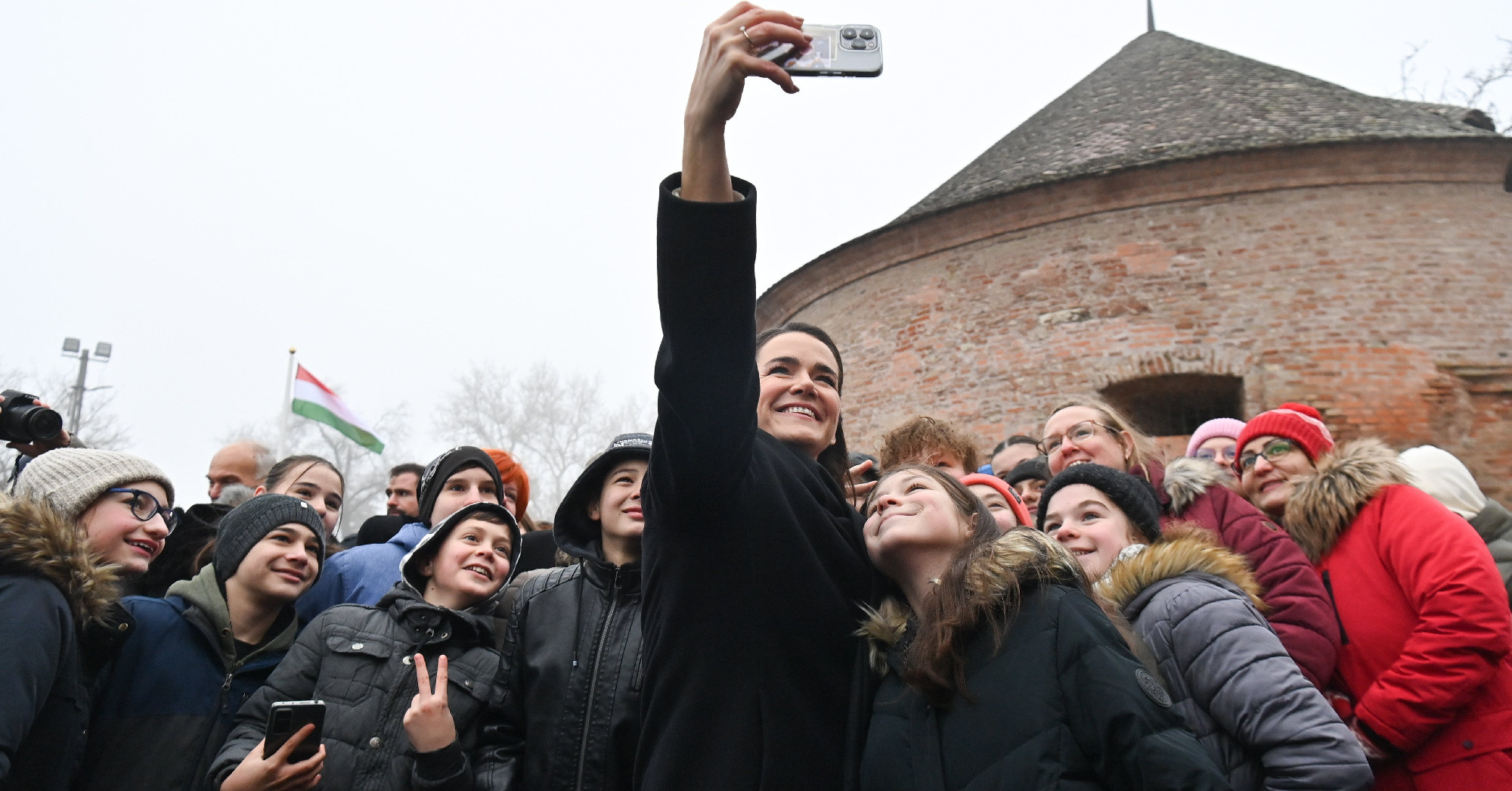 Fideszes képviselőjelölt lett a Novák Katalin programjára mozgósító tanárnő