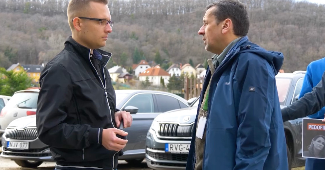 Feljelentették a DK fiatal aktivistáit, mert videóztak Novák szállodájának közelében