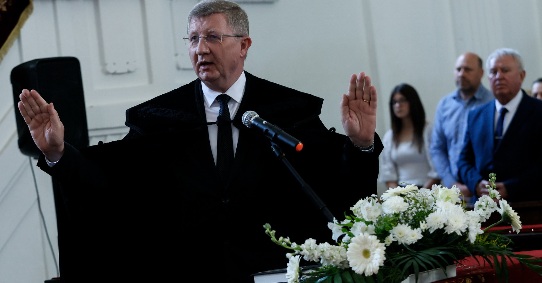 Továbbra is le akarják mondatni Balog Zoltánt