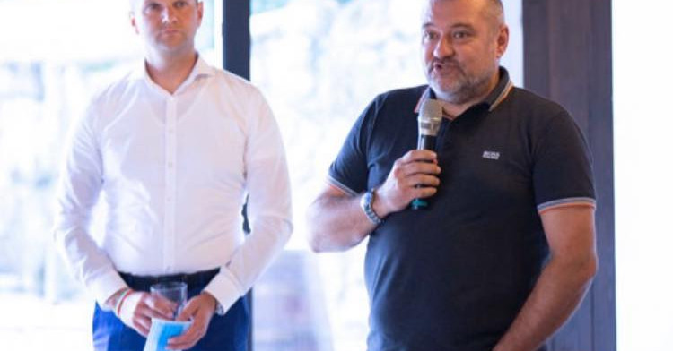 444.hu: K. Endrét egy olyan ügyvéd védte, aki jelenleg Etyek fideszes alpolgármestere
