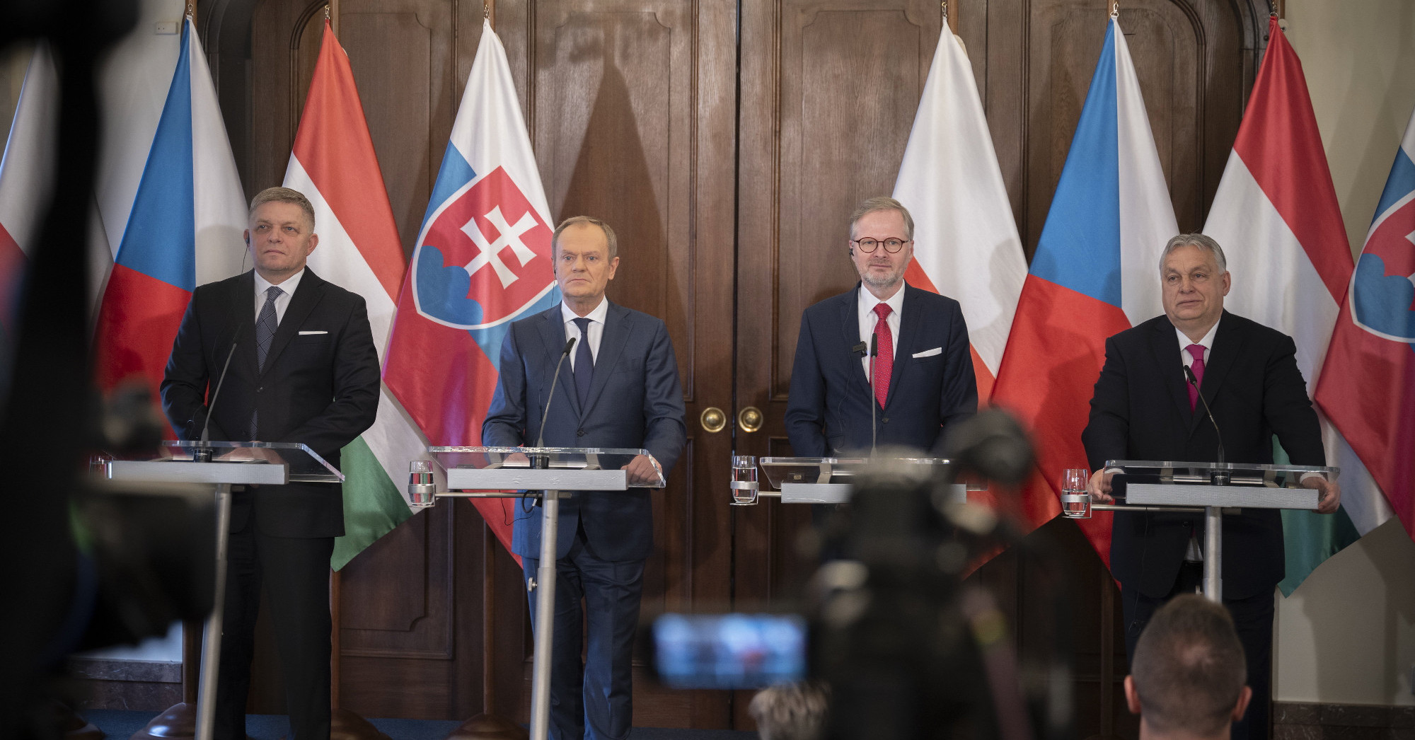 VSquare: Tusk és Fiala kiabált Orbánnal, Fico csendben ült