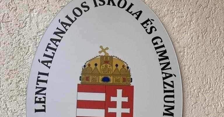 Nagyon elrontották a feliratot Lenti iskoláján