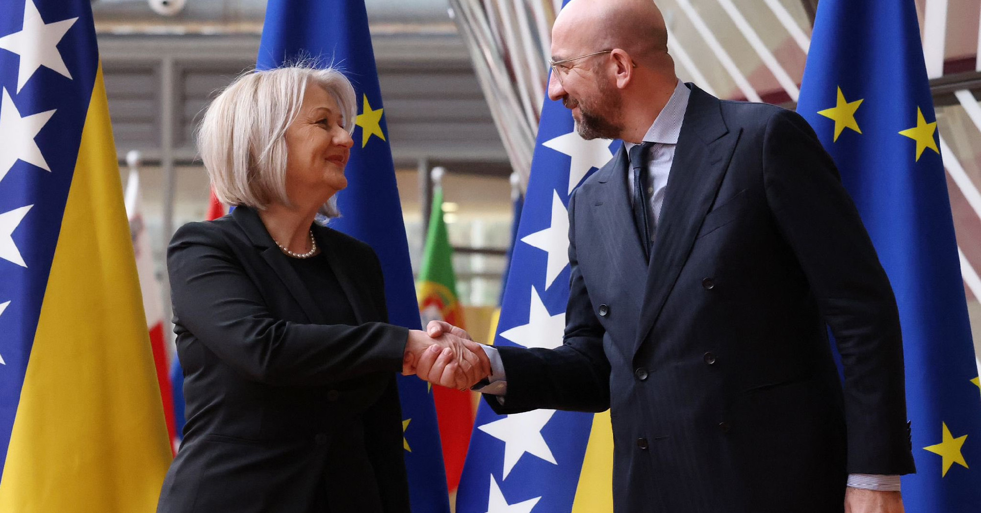 Az EU megkezdi az uniós csatlakozási tárgyalásokat Bosznia-Hercegovinával