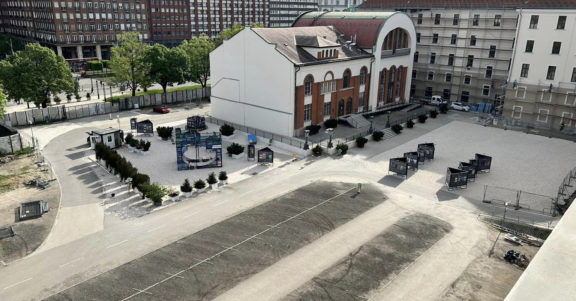 Elkezdődött a Városháza park bővítése, májustól már a budapestiek is birtokba vehetik