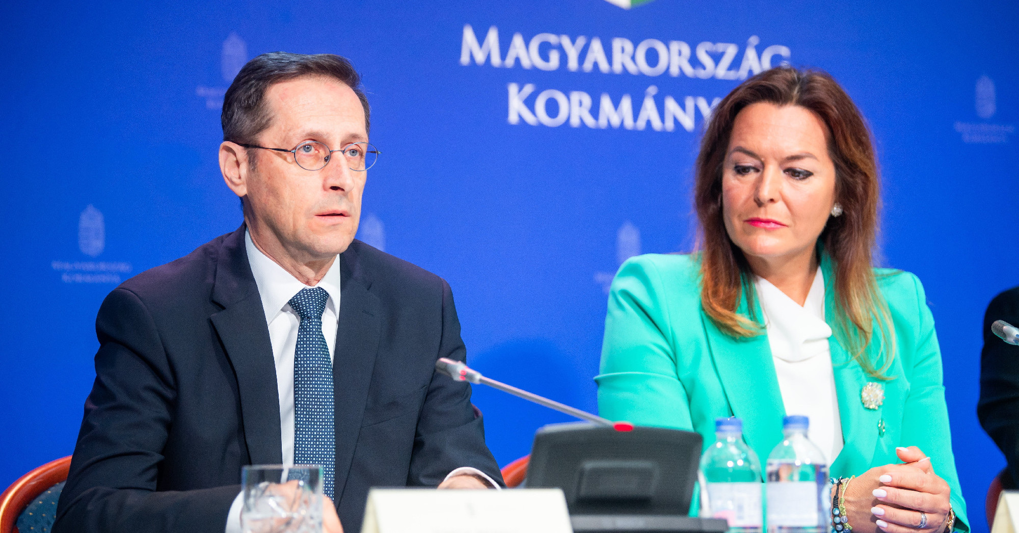 Varga Mihály: 675 milliárdnyi beruházást halaszt el a kormány