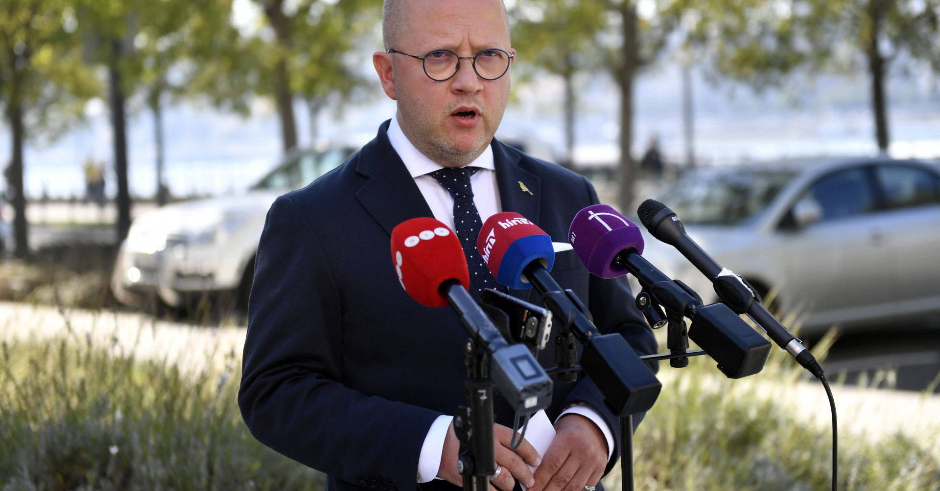 Már vissza is lépett az LMP a Kutyapárt javára a XII. kerületben